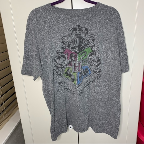 Men’s Harry Potter Hogwarts Crest T-Shirt - Picture 1 of 14